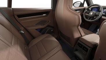 Porsche Macan 4S — photo 14