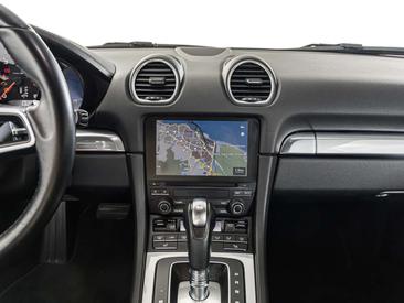 Porsche 718 Cayman Base — photo 11