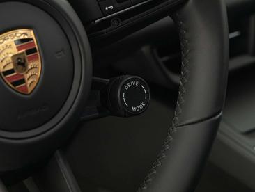 Porsche Macan 4S — photo 33