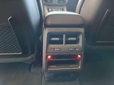 Porsche Macan 4S — photo 27