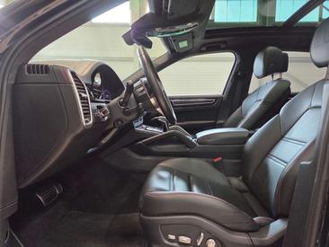 Porsche Cayenne III GTS — photo 14