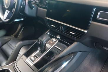 Porsche Cayenne III Turbo — photo 12