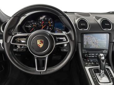 Porsche 718 Cayman Base — photo 17