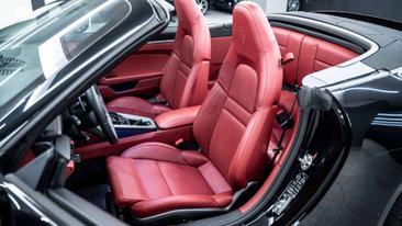 Porsche 992 I Carrera 4S — photo 12