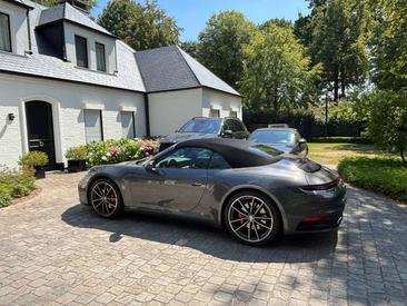Porsche 992 I Carrera 4S — photo 11