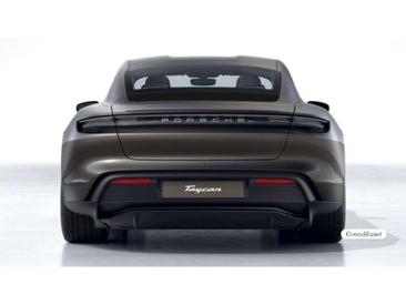 Porsche Taycan — photo 7