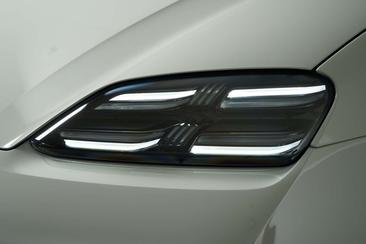 Porsche Macan 4S — photo 9