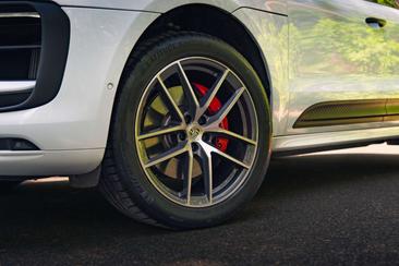 Porsche Macan Electrique S — photo 10
