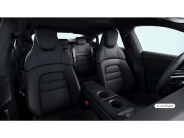 Porsche Taycan — photo 10