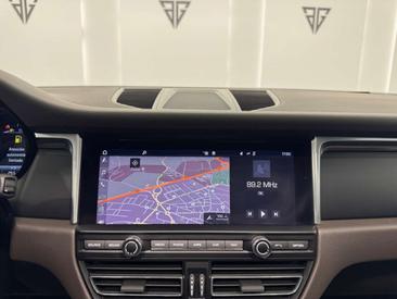 Porsche Macan Electrique — photo 16
