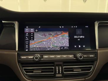 Porsche Macan Electrique — photo 17