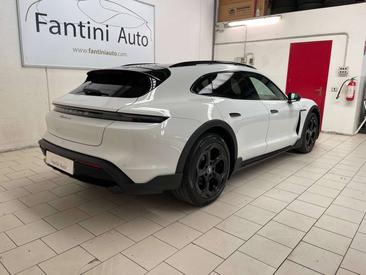 Porsche Taycan — photo 3