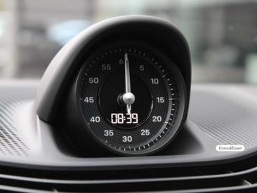Porsche Taycan Black Edition — photo 19