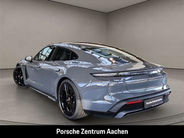 Porsche Taycan Black Edition — photo 3