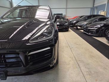 Porsche Cayenne III GTS — photo 36