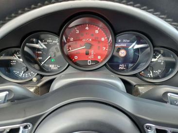 Porsche 991 GTS — photo 17