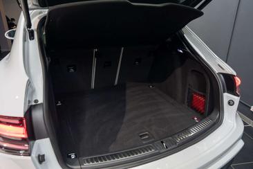Porsche Macan Electrique S — photo 19