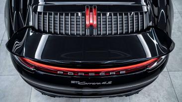 Porsche 992 I Carrera 4S — photo 23