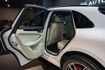 Porsche Macan Electrique S — photo 20