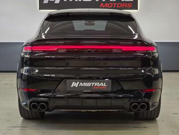 Porsche Cayenne III GTS — photo 6