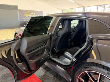 Porsche Taycan — photo 14