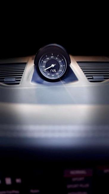 Porsche Carrera GT — photo 31