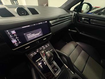 Porsche Cayenne III Turbo — photo 14