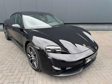 Porsche Taycan — photo 9