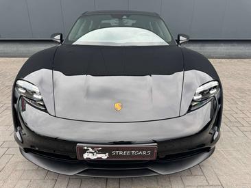 Porsche Taycan — photo 10