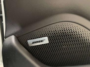 Porsche Taycan — photo 19