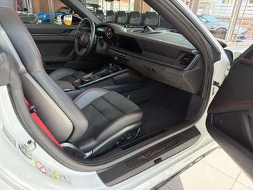 Porsche 992 I GTS — photo 19
