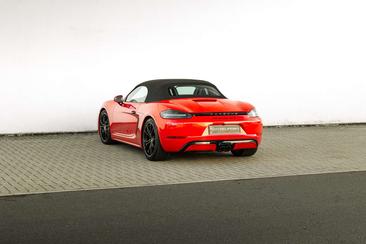 Porsche 718 GTS — photo 16