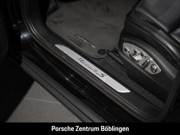 Porsche Macan Electrique S — photo 17