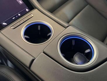 Porsche Taycan — photo 32