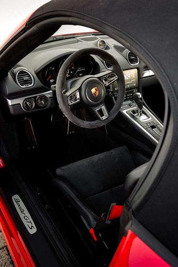 Porsche 718 GTS — photo 22
