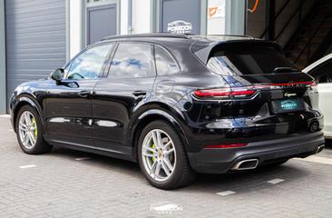 Porsche Cayenne III E-Hybrid — photo 3