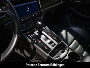 Porsche Macan Electrique S — photo 25