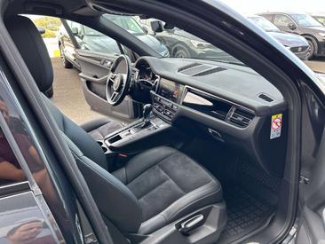 Porsche Macan Electrique S — photo 15