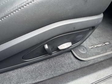 Porsche Taycan — photo 21
