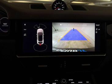 Porsche Cayenne III — photo 24
