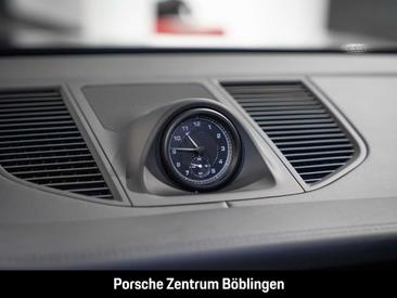 Porsche Macan Electrique S — photo 28