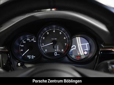 Porsche Macan Electrique S — photo 32