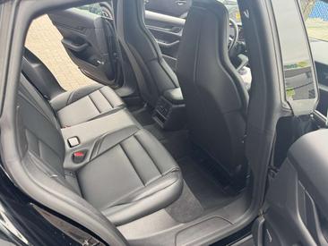 Porsche Taycan — photo 24