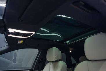 Porsche Macan Electrique S — photo 35