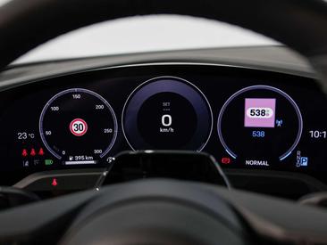 Porsche Taycan Black Edition — photo 11