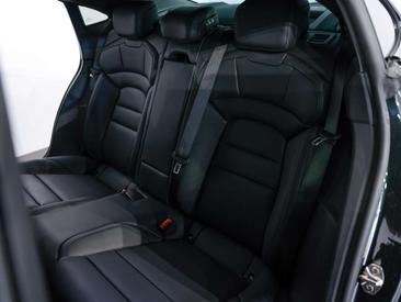Porsche Taycan Black Edition — photo 12