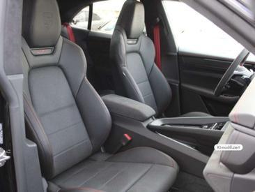 Porsche Macan Electrique GTS — photo 25