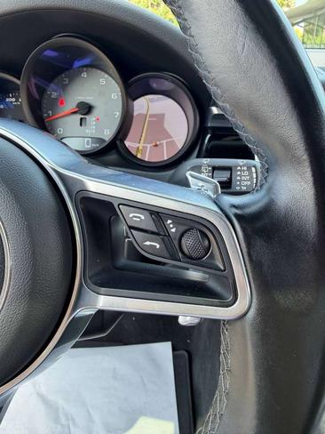 Porsche Macan Electrique S — photo 13