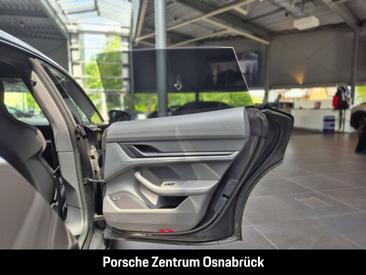 Porsche Taycan GTS — photo 31