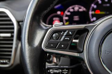Porsche Cayenne III E-Hybrid — photo 12